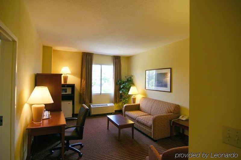 Hampton Inn Baltimore/Глен Бърни Стая снимка